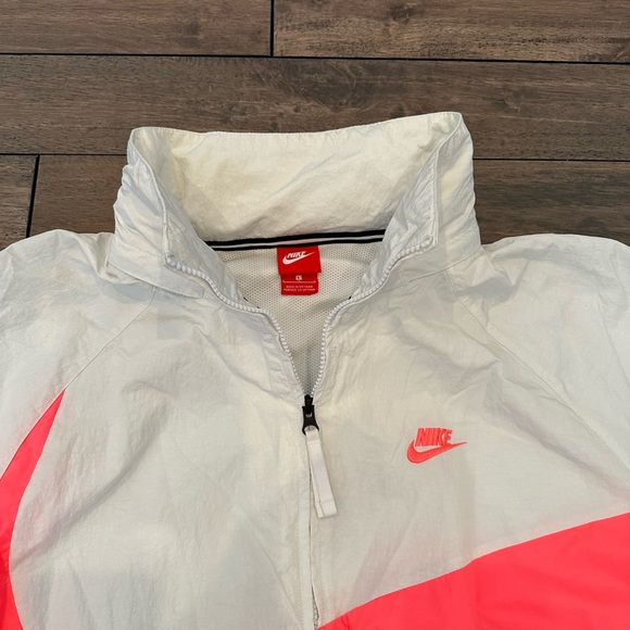 Nike Logo Windbreaker Quarterzip - Picture 4 of 8